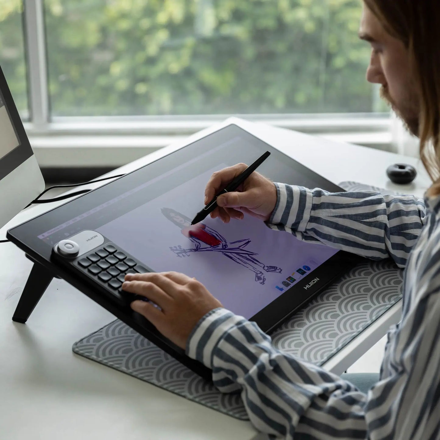 Huion Kamvas Pro 24 | Tableta Gráfica con Pantalla 23.8” 4K UHD, 140% sRGB y Lápiz Digital PW517